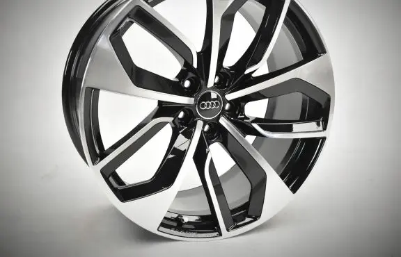 Audi RS4 B9 R20 alloy rim 8W0601025DB