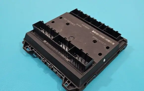 Seat Ibiza III (6L) Central body control module 6Q1937049D IMPRK1371133