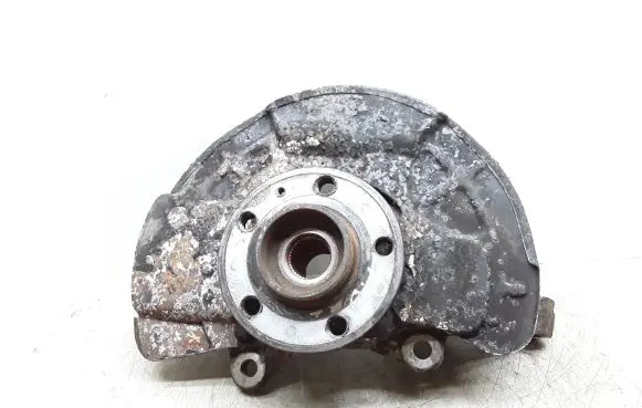 Volvo XC90 Front wheel hub spindle knuckle