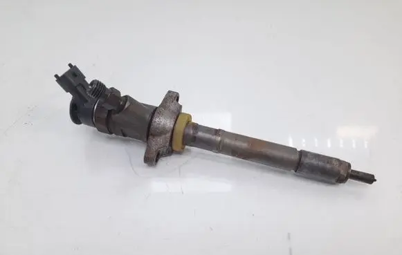 Peugeot 207 Fuel injector 0445110311 7911713003713