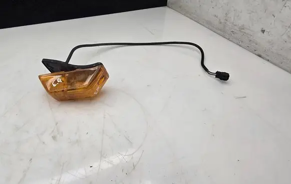 Mercedes-Benz Sprinter W906 Front fender indicator light 0152621