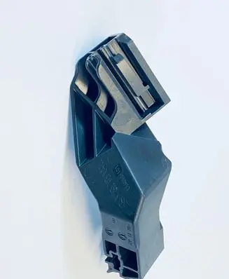 Rear door exterior handle/bracket