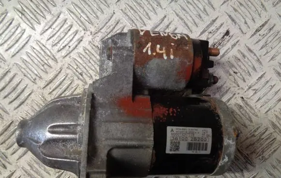 KIA Venga Starter motor M000T32572ZE 361002B200
