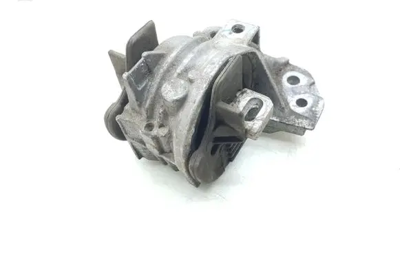 Citroen C5 Engine mount bracket