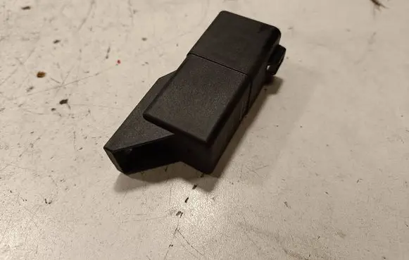 Jaguar XF X260 Glow plug pre-heat relay FX23189E2AC