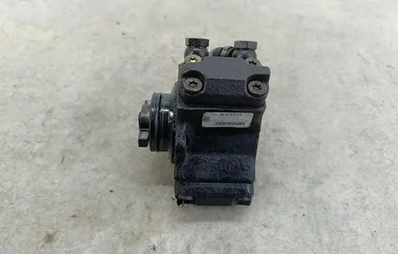 Opel Corsa D Fuel injection high pressure pump 55198933