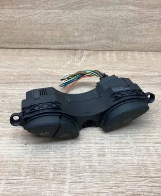 Ford Focus Windscreen/window heater switch YS4T19A945BA WithPlug
