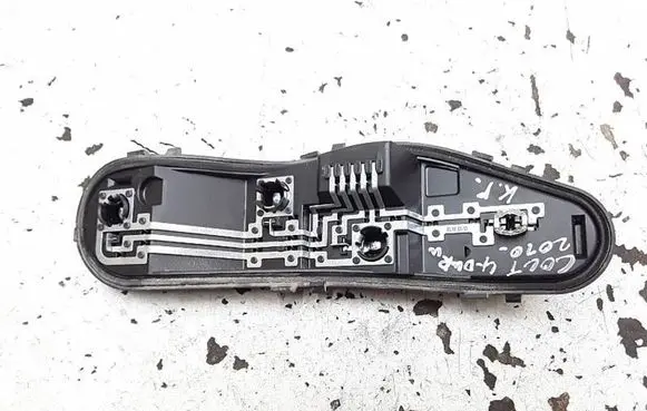 Mitsubishi Colt Tail light bulb cover holder 21679012
