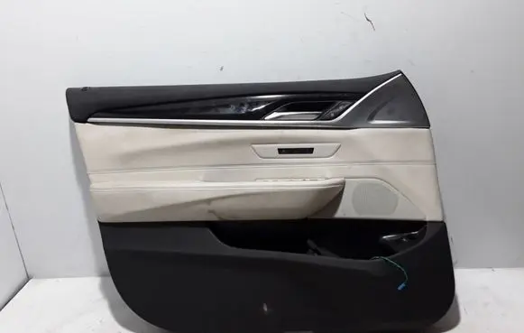 BMW 6 G32 Gran Turismo Front door card panel trim 7465240
