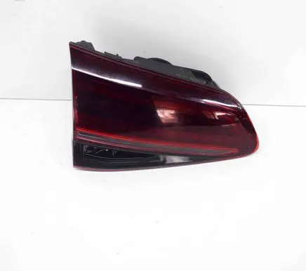 Volkswagen Golf VII Tailgate rear/tail lights