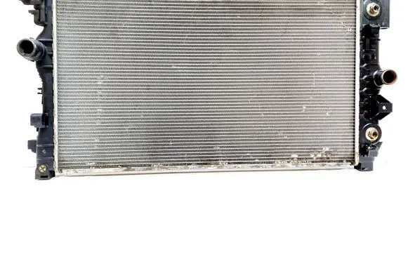 Opel Zafira C Coolant radiator 13310787