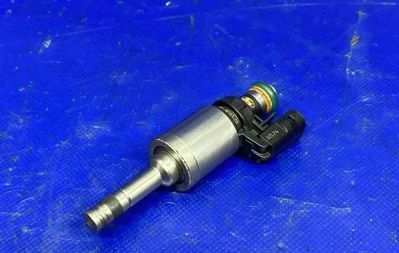 Ford Focus Fuel injector CM5G9F593FB 0261500219