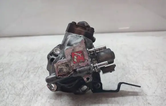 Fuel injection high pressure pump