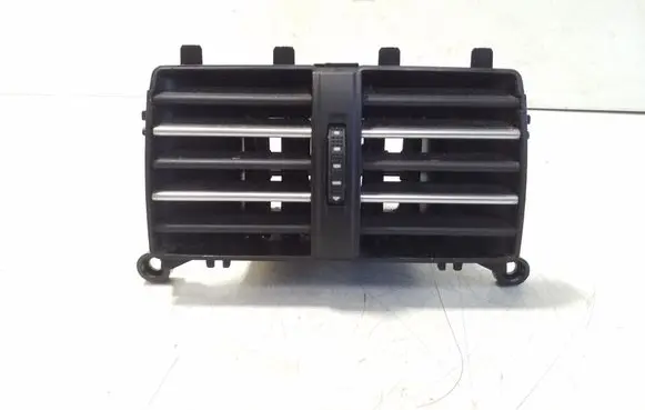 Rear air vent grill