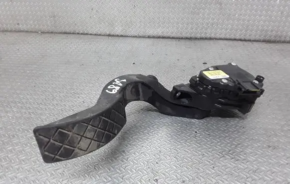 Audi A4 S4 B7 8E 8H Accelerator throttle pedal 8E1723523J