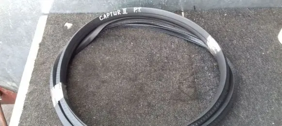 Renault Captur II Rear door rubber seal (on body) 