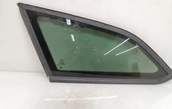 Ford Focus Rear side window BM51N297B01G DOT682AS2M3240 43R001582