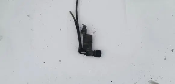 Renault Laguna II Windscreen/windshield washer pump 030639