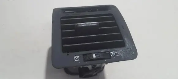 Toyota Corolla Verso E121 Dashboard side air vent grill/cover trim 5565013020 55650-13020