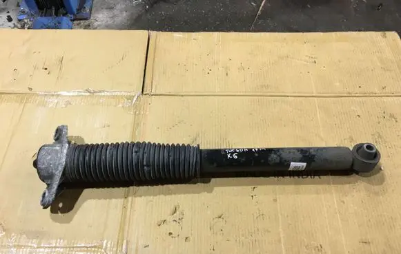 Hyundai Tucson TL Rear shock absorber/damper 55300D7000