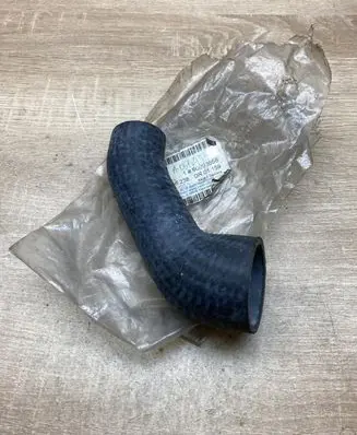 Opel Frontera B Engine coolant pipe/hose 90093658 1336238