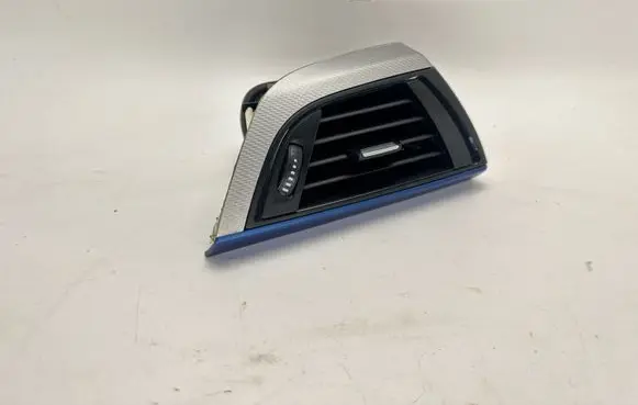 BMW 1 F20 F21 Dashboard side air vent grill/cover trim 9205356