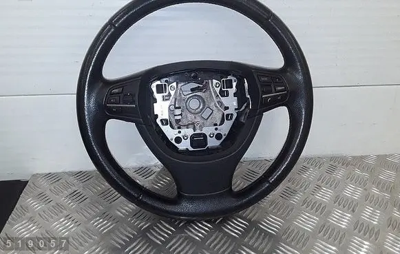 BMW 5 F10 F11 Steering wheel 9229480