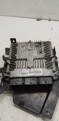 Peugeot 607 Engine control unit/module 9648237680 5WS40379AT 965B198080