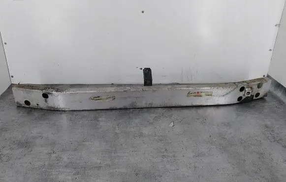 Nissan Note (E11) Front bumper support beam 