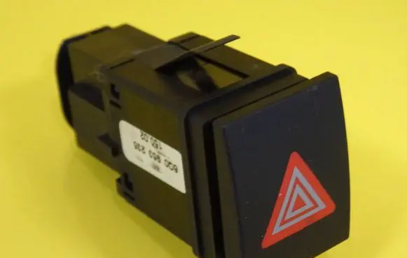 Volkswagen Polo III 6N 6N2 6NF Hazard light switch 6Q0953235