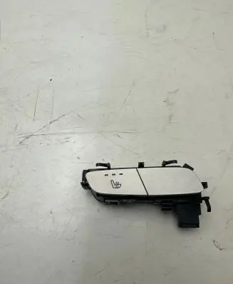 Mercedes-Benz C W205 Seat heating switch A2059050004
