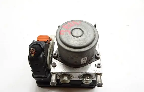 Jeep Renegade ABS Pump 52062978 A005H760 A005H735