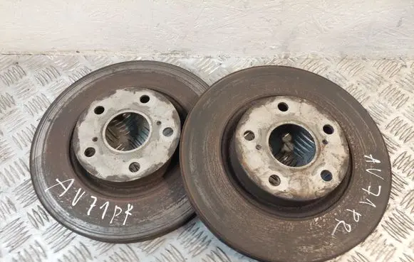 Toyota Avensis T250 Front brake disc 4351205080