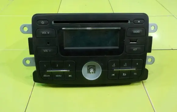 Dacia Sandero II Radio/CD/DVD/GPS head unit 281150954R