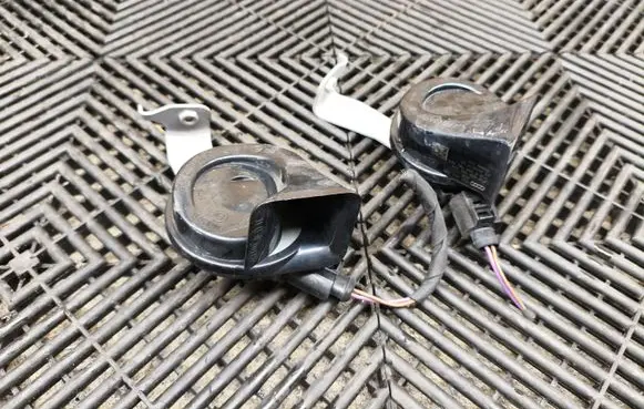 Audi Q5 SQ5 FY Horn signal 80A951221