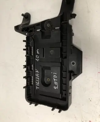 Volkswagen Tiguan Battery tray 