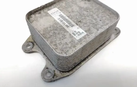 Engine oil radiator