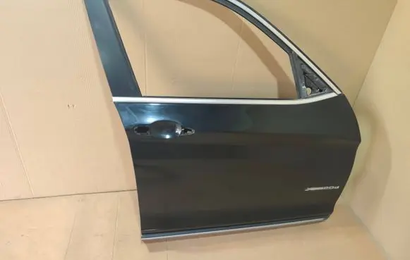 BMW X3 F25 Front door