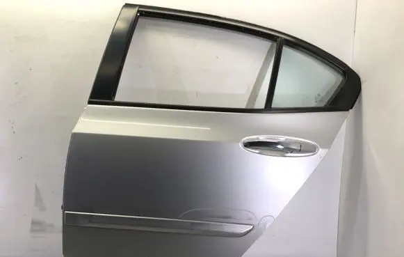 Rear door