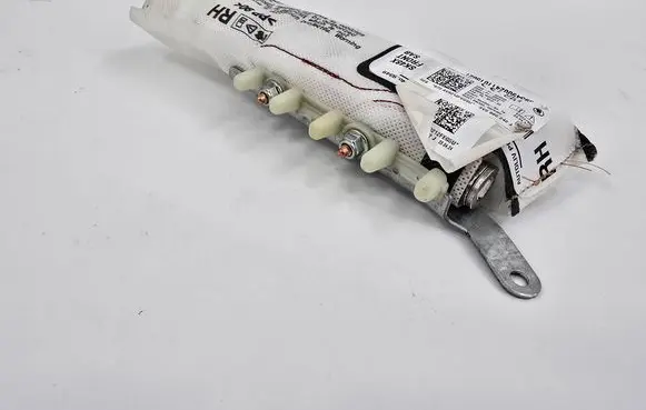 Skoda Superb B8 (3V) Seat airbag 3V0880242J 2806P1004048 630227900