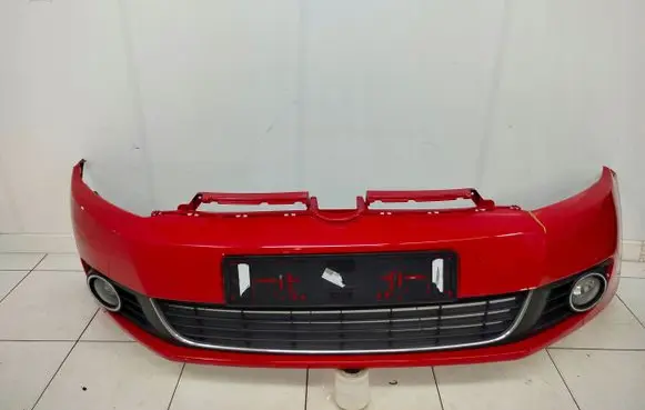 Volkswagen Golf VI Front bumper 