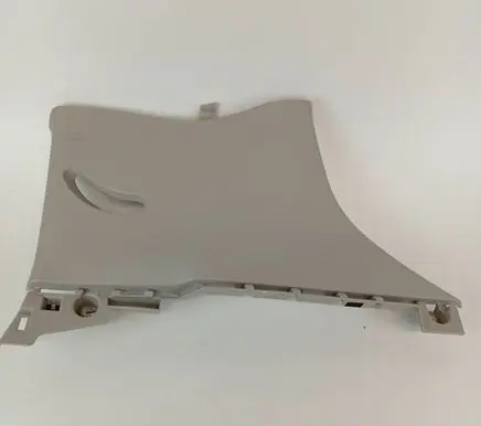 Nissan Leaf II (ZE1) (D)pillar trim (top) 769345SH0A