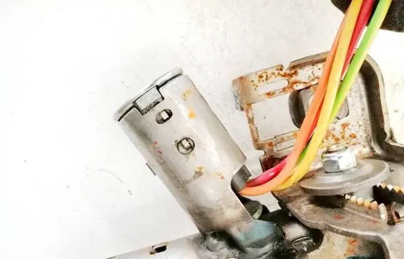 Renault Scenic I Ignition lock contact 