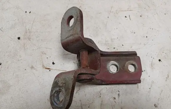 Toyota Corolla Verso AR10 Front door upper hinge
