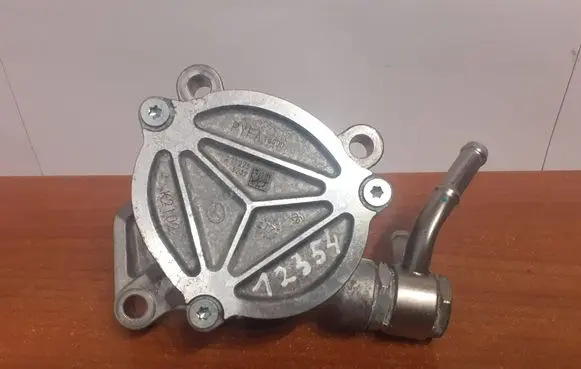 Mazda CX-5 II Vacuum pump PYFA18G00 171225
