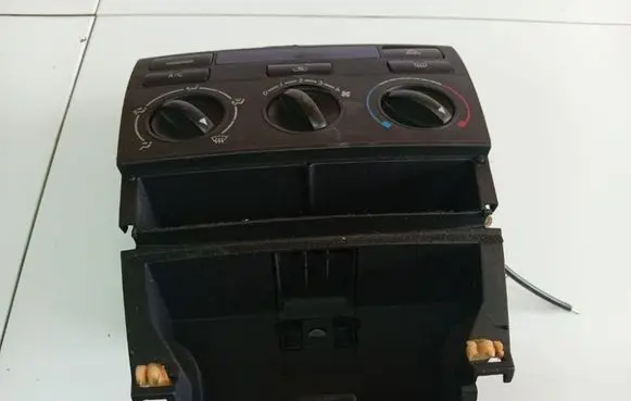Toyota Corolla E120 E130 Climate control unit 5541102250