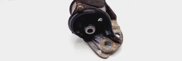 Honda Civic Engine mount bracket