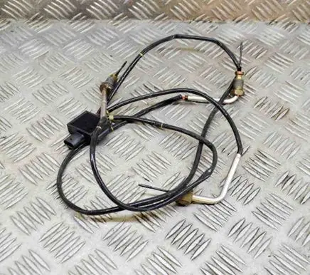 Mercedes-Benz A W177 Oil temperature sensor 03D270421 A0009051613