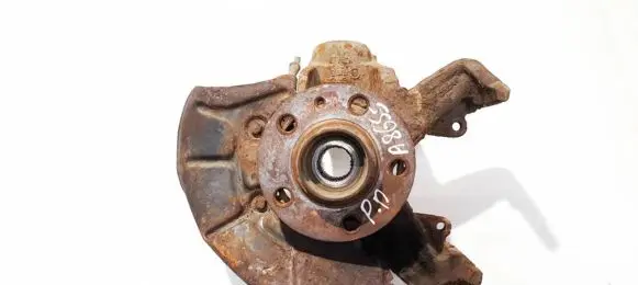 Volkswagen Golf IV Front wheel hub