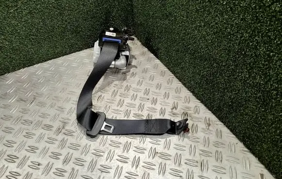 KIA Ceed Rear seatbelt 89810J7000 00802 191022A